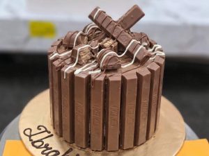 KitKat Cakes by Coco Crave — premium kitkat cakes delivered in Lahore