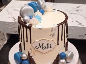 2 Lbs Cake in Lahore — delivered in Cantt, Lahore