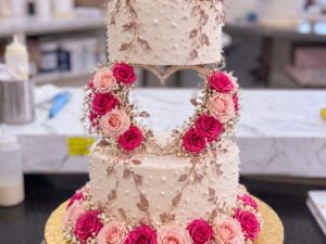 Pink Rose Heart Wedding Cake in Lahore — delivered in Thokar Niaz Baig, Lahore