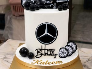 Car Cake by Coco Crave — premium car cake delivered in Lahore
