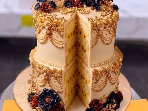 Golden Moon and Stars Coffee Cake in Lahore — Cococrave Lahore
