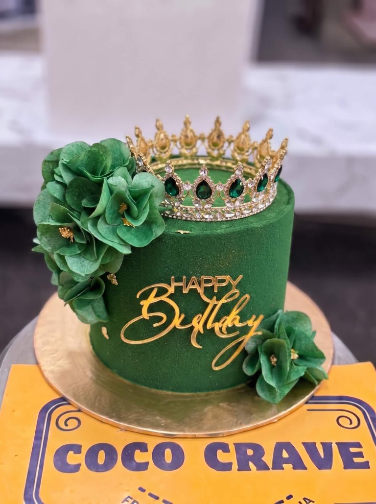 Green Floral Crown Cake in Lahore