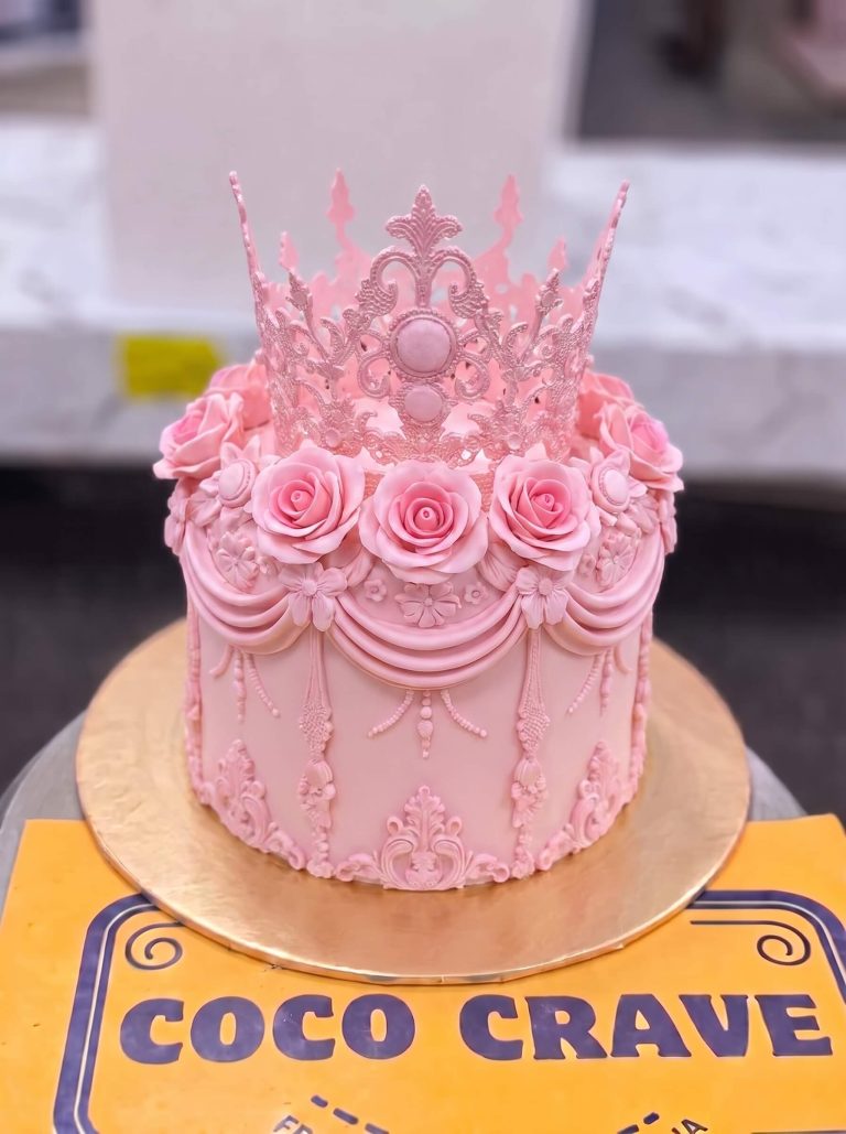 Pink Rose Tiara Crown Cake in Lahore