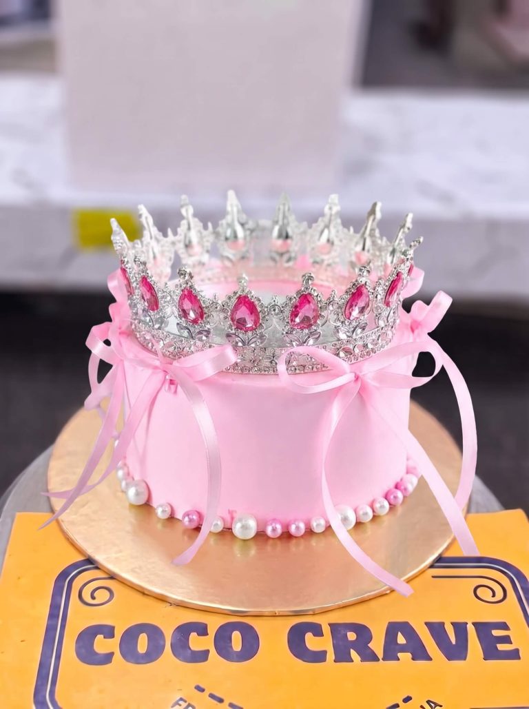 Pink Ribbon Tiara Crown Cake in Lahore