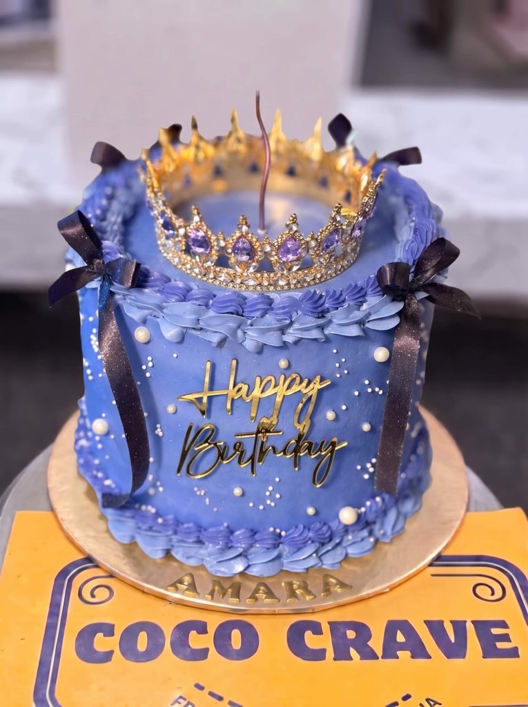 Blue Velvet Bow Crown Cake in Lahore