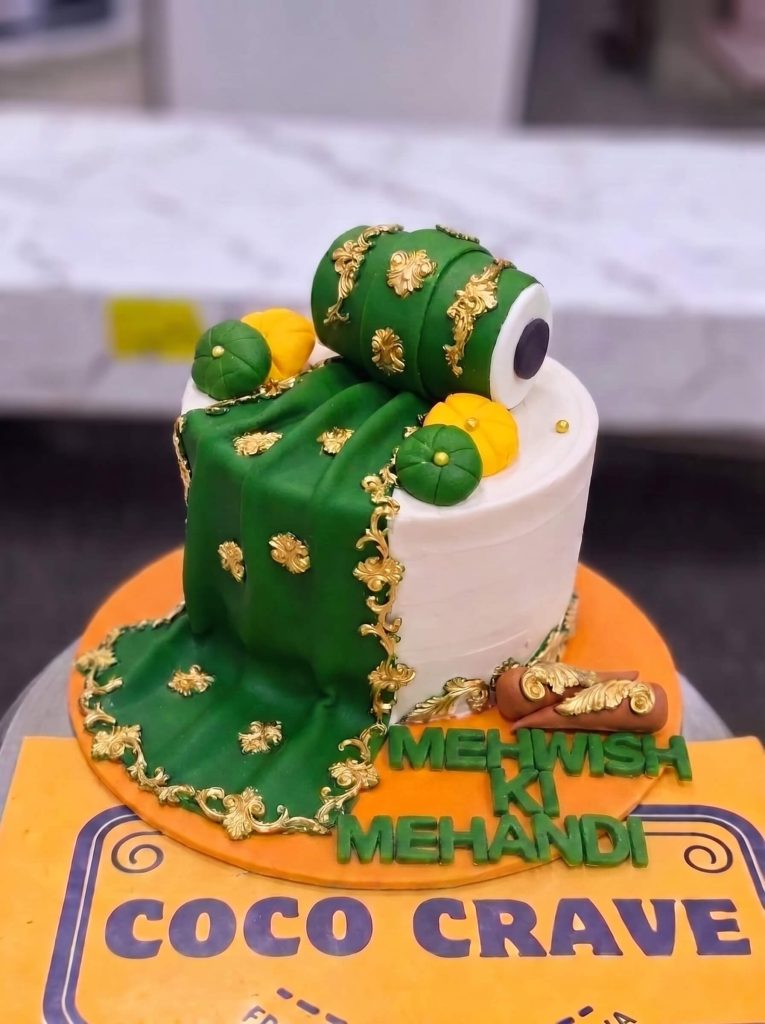 Green & White Mehndi Dholki Cake in Lahore