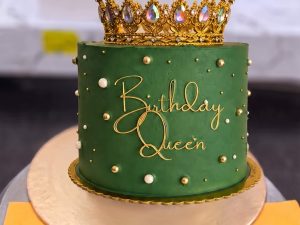 Emerald Birthday Queen Crown Cake in Lahore — delivered in Lahore, Lahore