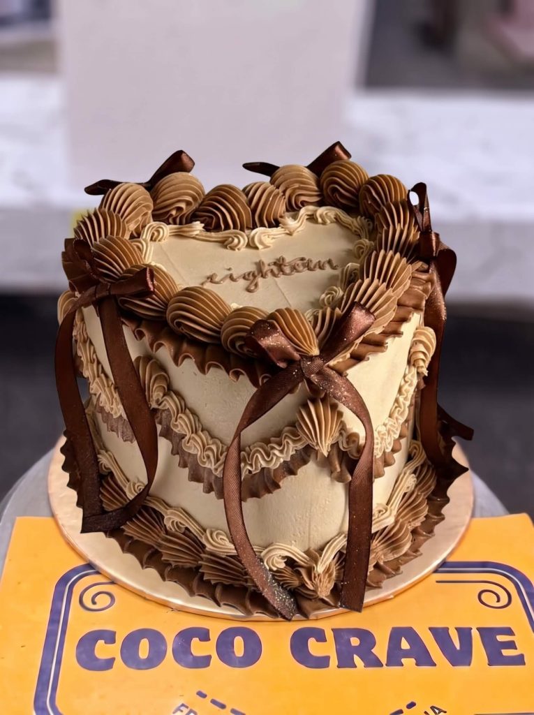 Vintage Bow Coffee Cake in Lahore