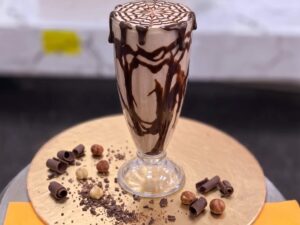Vanilla Shake with Chocolate in Lahore