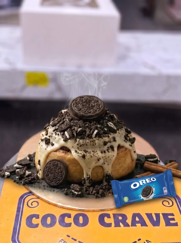 Vanilla Oreo Cream Cheese Cinnamon Roll in Lahore — delivered in Bahria Town, Lahore