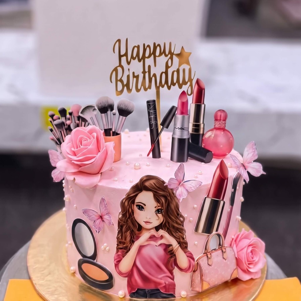 Barbie Fashion Girl Cake in Lahore — Cococrave Lahore