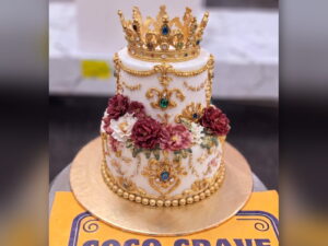 Baroque Floral Crown Cake in Lahore