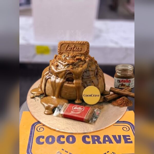 Lotus Biscoff and Nutella Loaded Cinnamon Roll in Lahore — delivered in Lahore