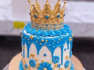 Blue Floral Drip Crown Cake in Lahore