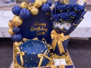 Blue Gold Cake with Rose Bouquet and Balloons in Lahore