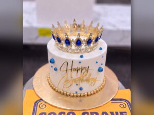 Blue Sapphire Crown Cake in Lahore