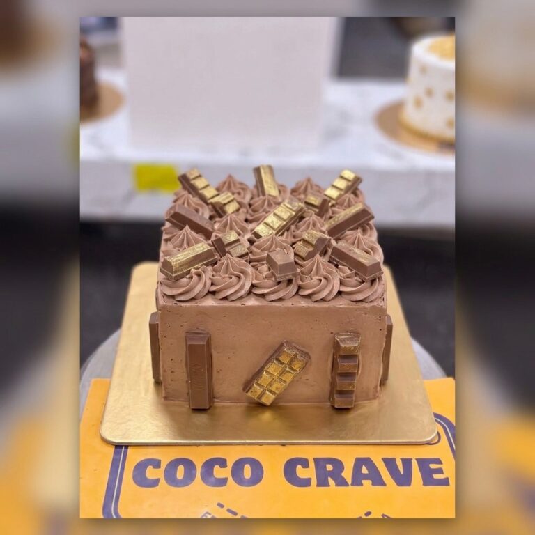 Chocolate Bar Cream Birthday Cake in Lahore