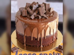 Chocolate Bar Drip Birthday Cake in Lahore