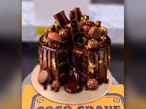Chocolate Macaron Drip Cake in Lahore — CocoCrave.pk Lahore