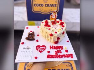 First Anniversary Heart Cake with Roses in Lahore