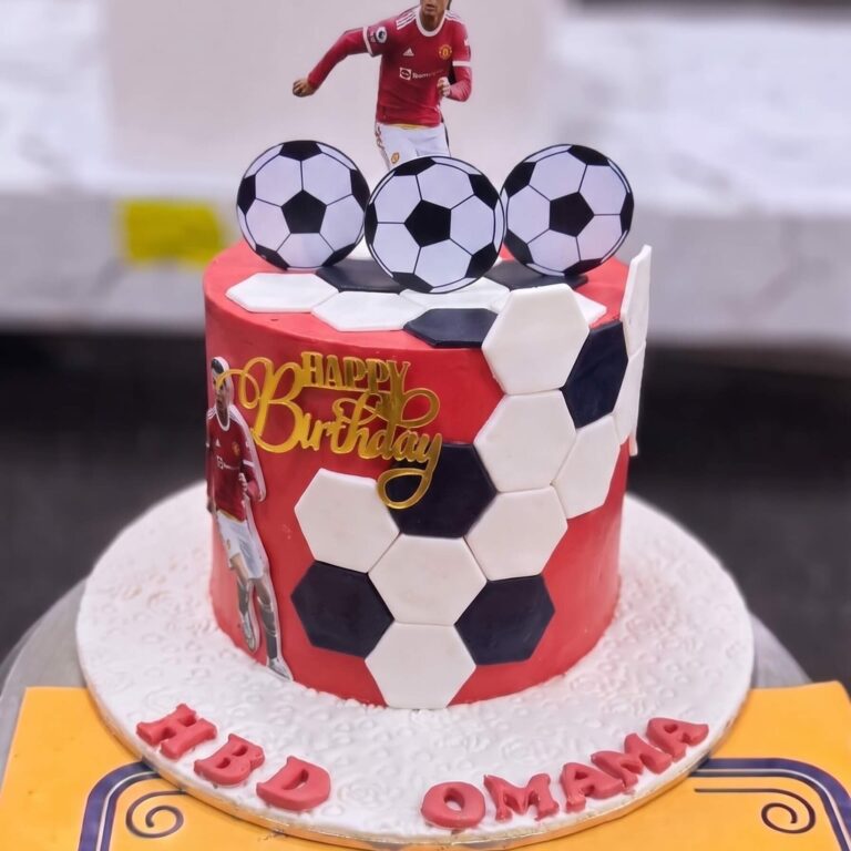 Football Ronaldo Cake in Lahore