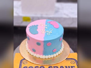 Girl or Boy Gender Reveal Cake with Footprints in Lahore