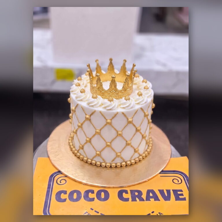 Gold Lattice Crown Cake in Lahore