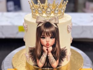 Golden Crown Cake for Girls in Lahore