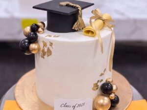Graduation Cap Cake in Lahore