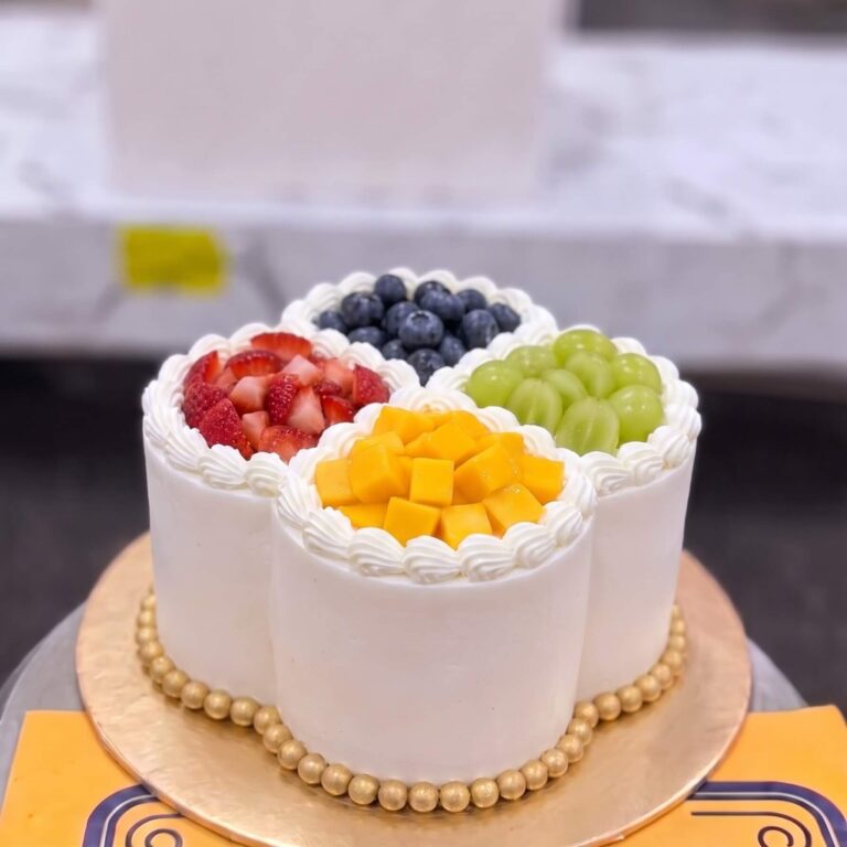Heart Shaped Fresh Fruit Cake in Lahore