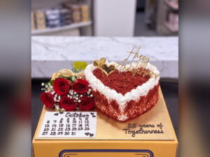Heart Shaped Togetherness Cake in Lahore