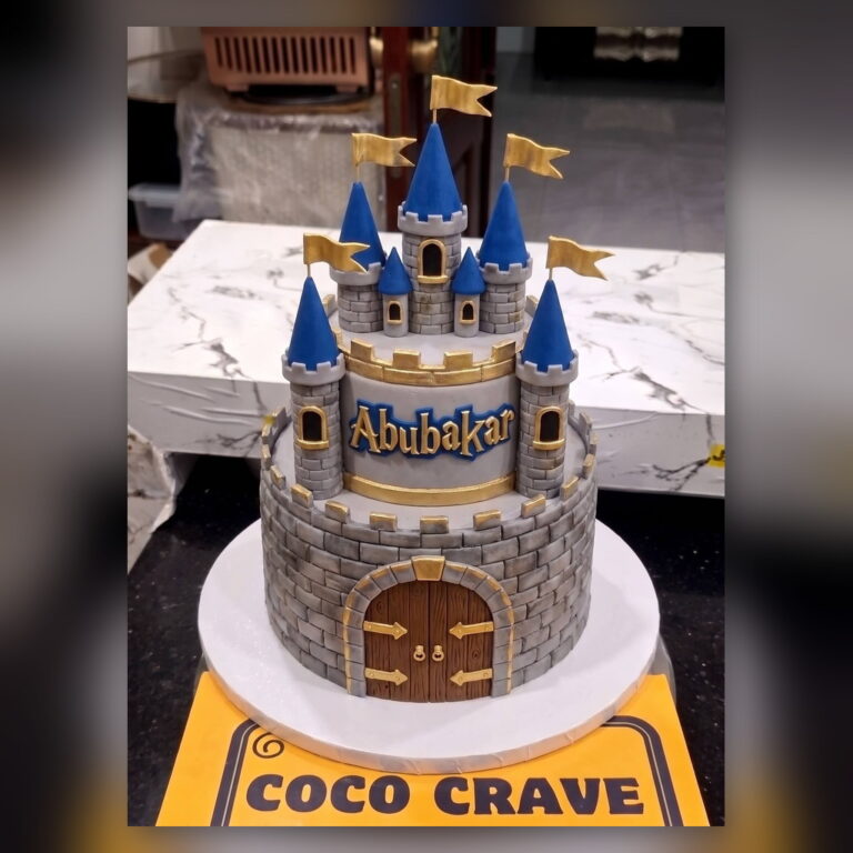 Luxury Birthday Cake in Lahore
