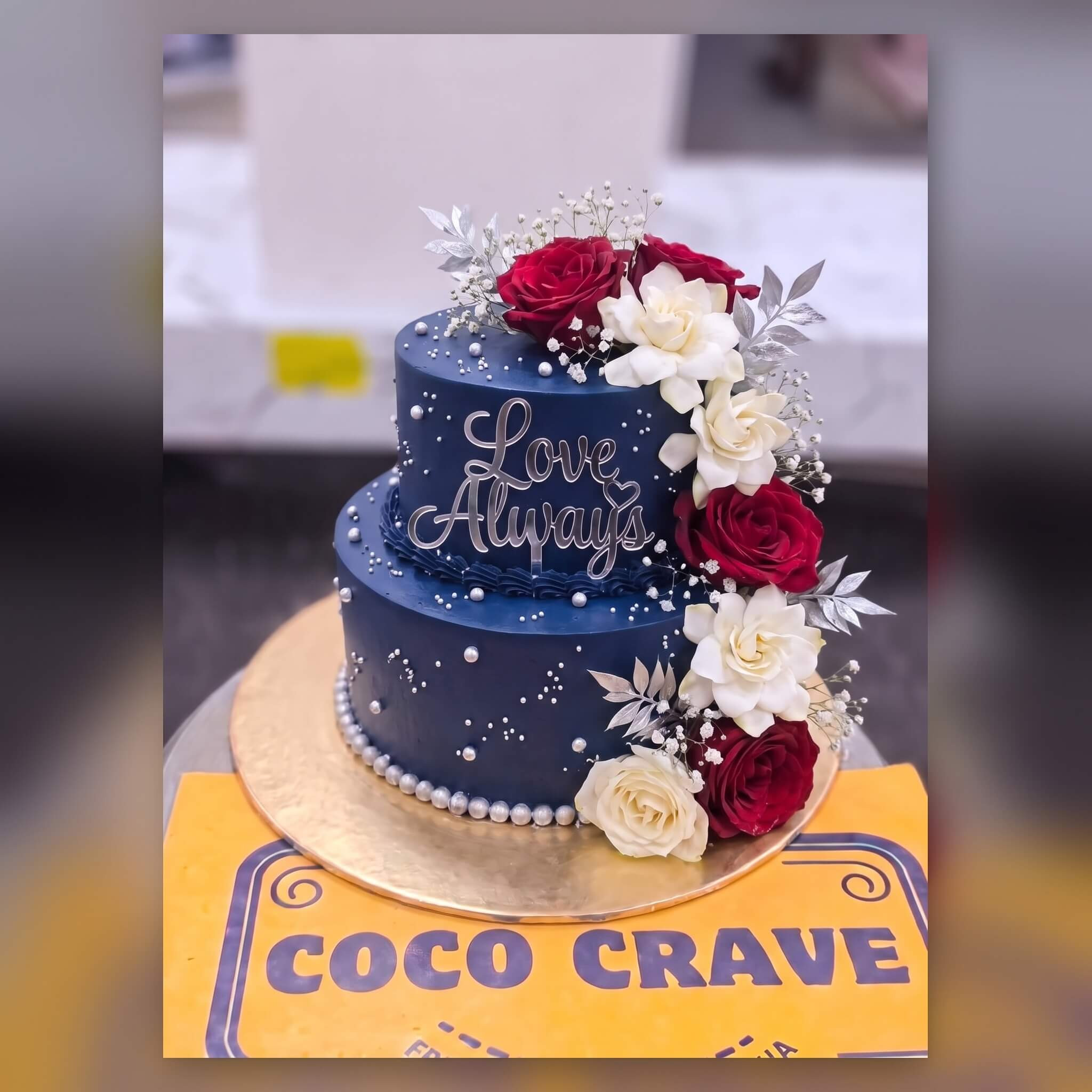 Navy Red White Rose Anniversary Cake in Lahore Navy Red White Rose Anniversary Cake in Lahore — CocoCrave Lahore