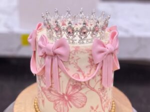 Pink Butterfly Bow Crown Cake in Lahore