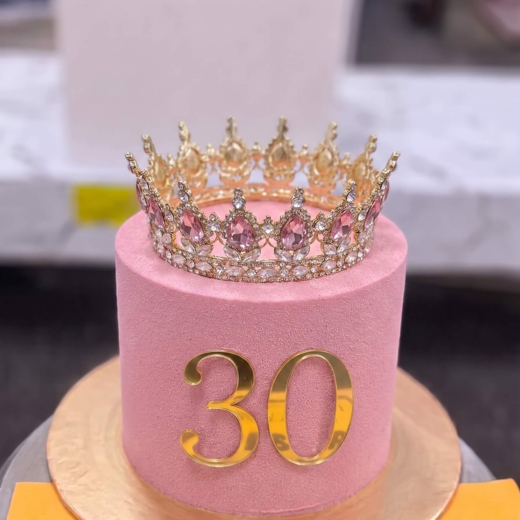 Deliciously Gooey Sticky Buns in Lahore: A 2026 Review 15 Pink Thirty Crown Cake in Lahore — Cococrave Lahore