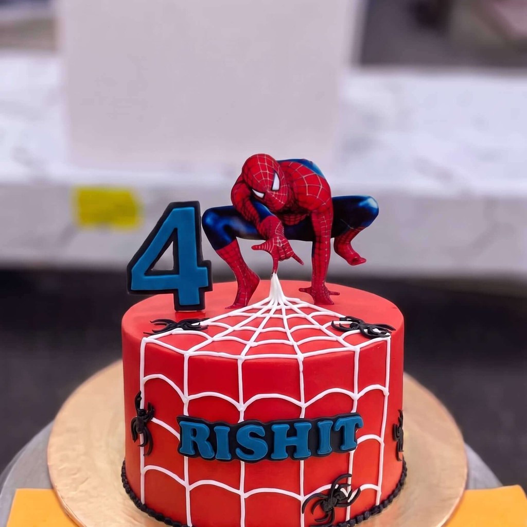 Luxury Birthday Cake in Lake City Lahore by Cococrave