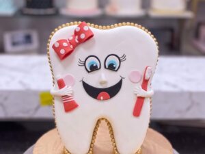 Tooth Shaped Dentist Cake in Lahore