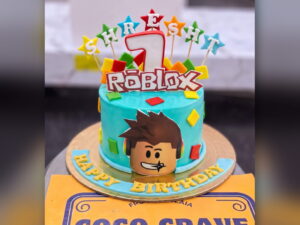 Turquoise Roblox 7th Birthday Cake in Lahore