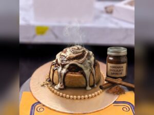 Vanilla Chocolate Cream Cheese Cinnamon Roll in Lahore by CocoCrave.pk in Lahore