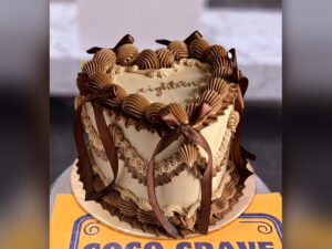 Vintage Bow Coffee Cake in Lahore — CocoCrave.pk Lahore