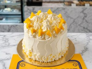White Mango Cream Cake in Lahore