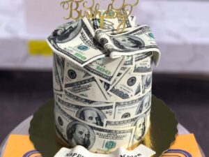 White Money Roll Birthday Cake in Lahore