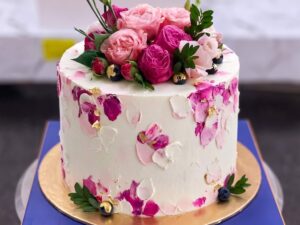White Pink Watercolour Floral Cake in Lahore