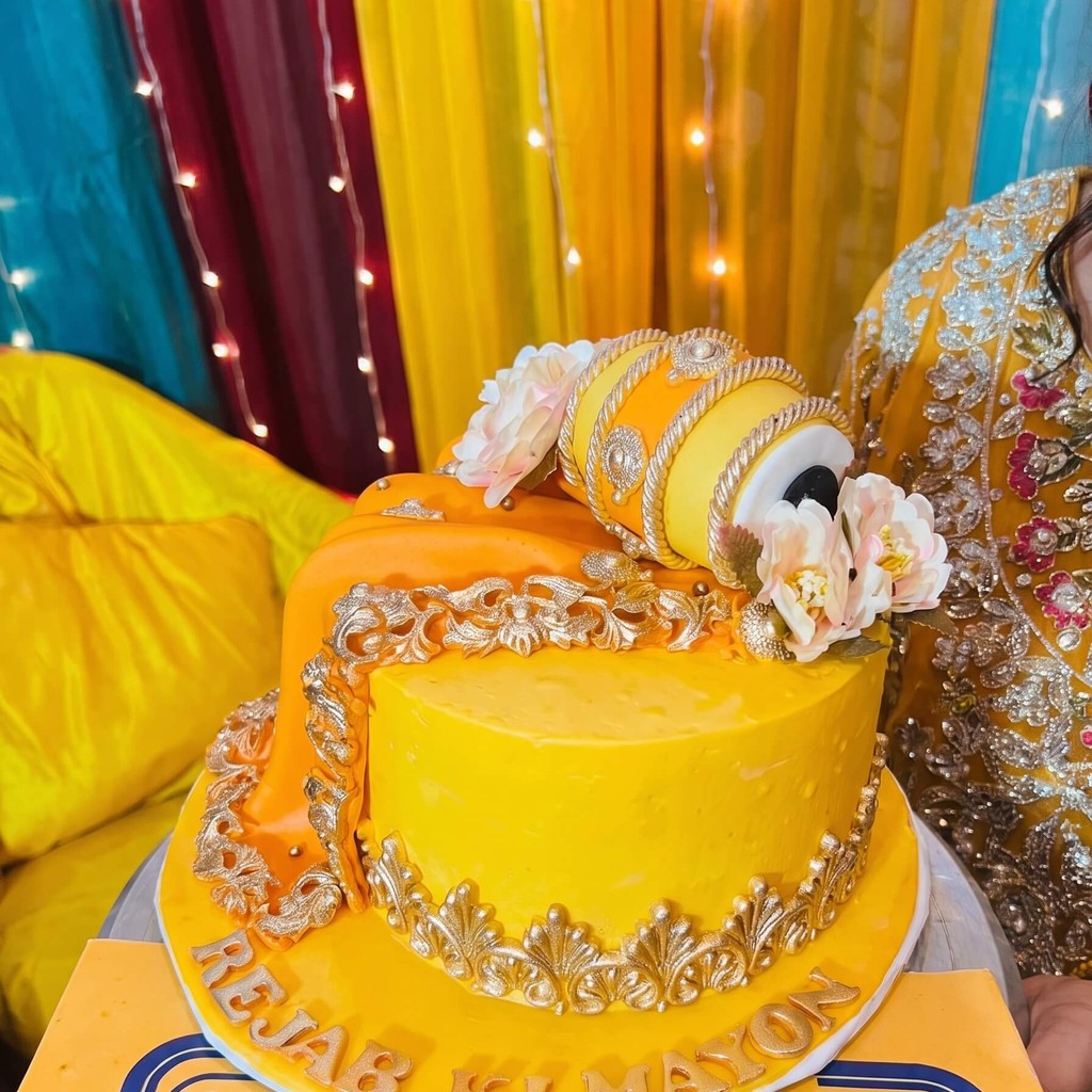 Mayoun & Haldi Cakes — CocoCrave.pk Lahore