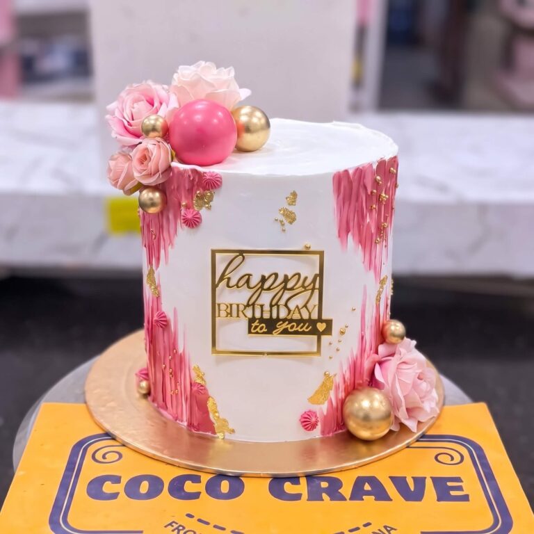 Blush Fresh Rose Birthday Cake II in Lahore