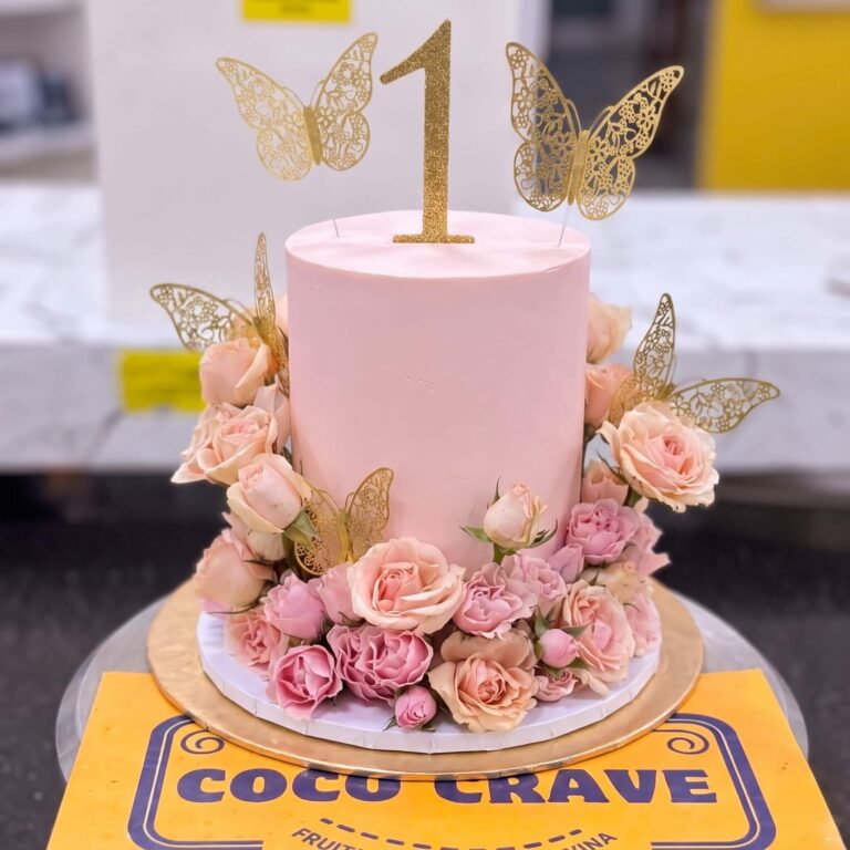 Blush Fresh Rose Birthday Cake in Lahore