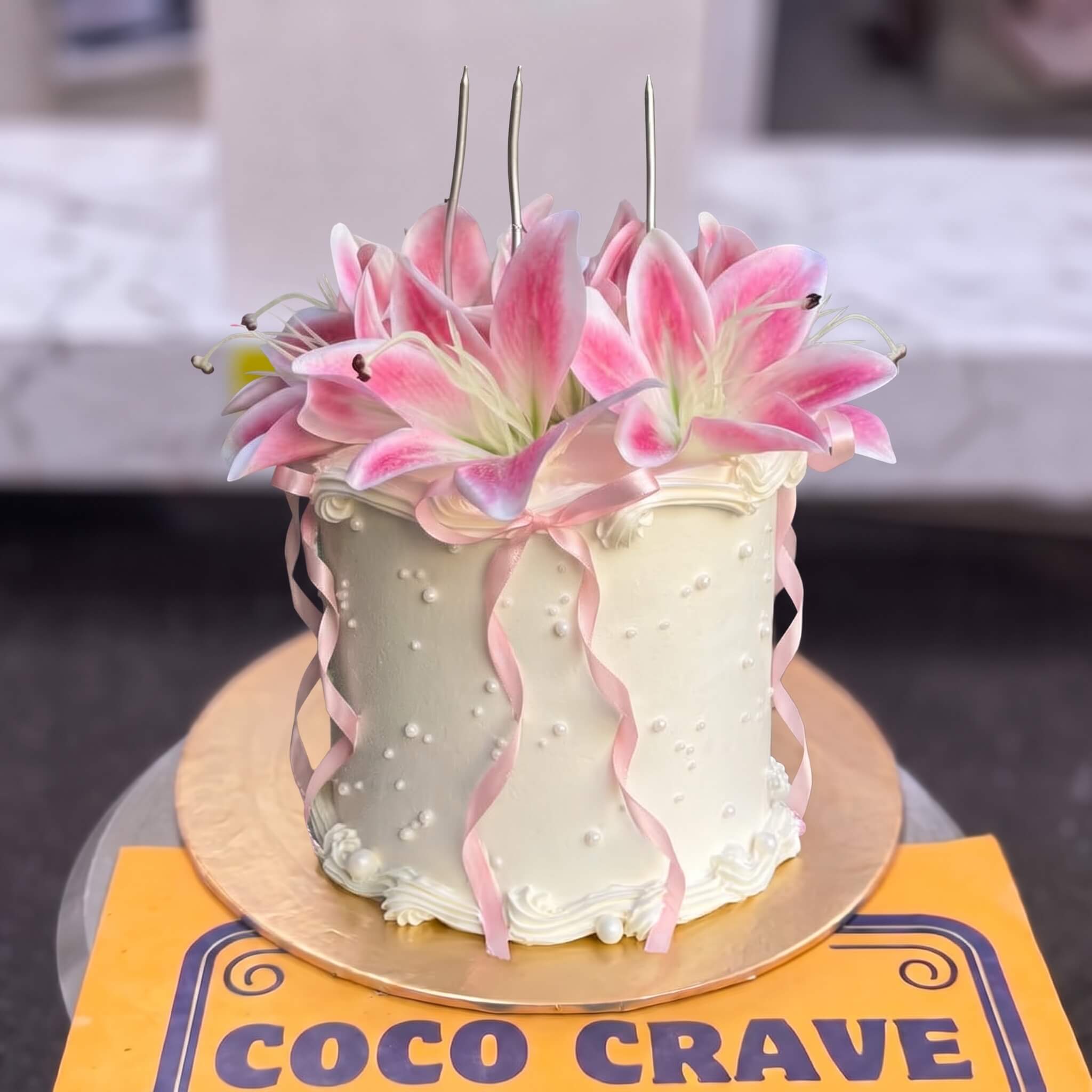Blush Lily Fresh Floral Cake in Lahore Blush Lily Fresh Floral Cake in Lahore