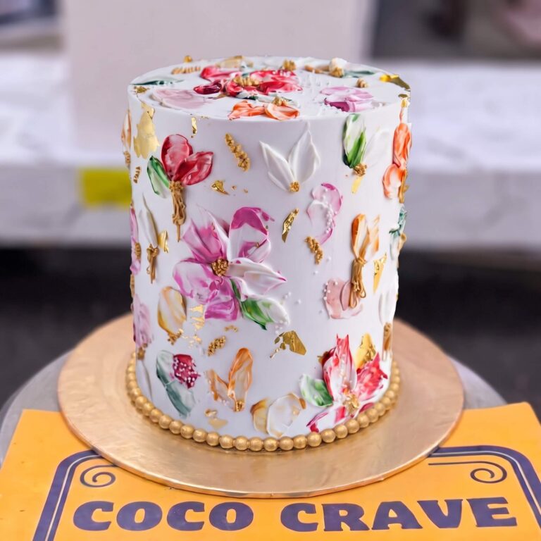 White Palette Knife Buttercream Floral Cake in Lahore