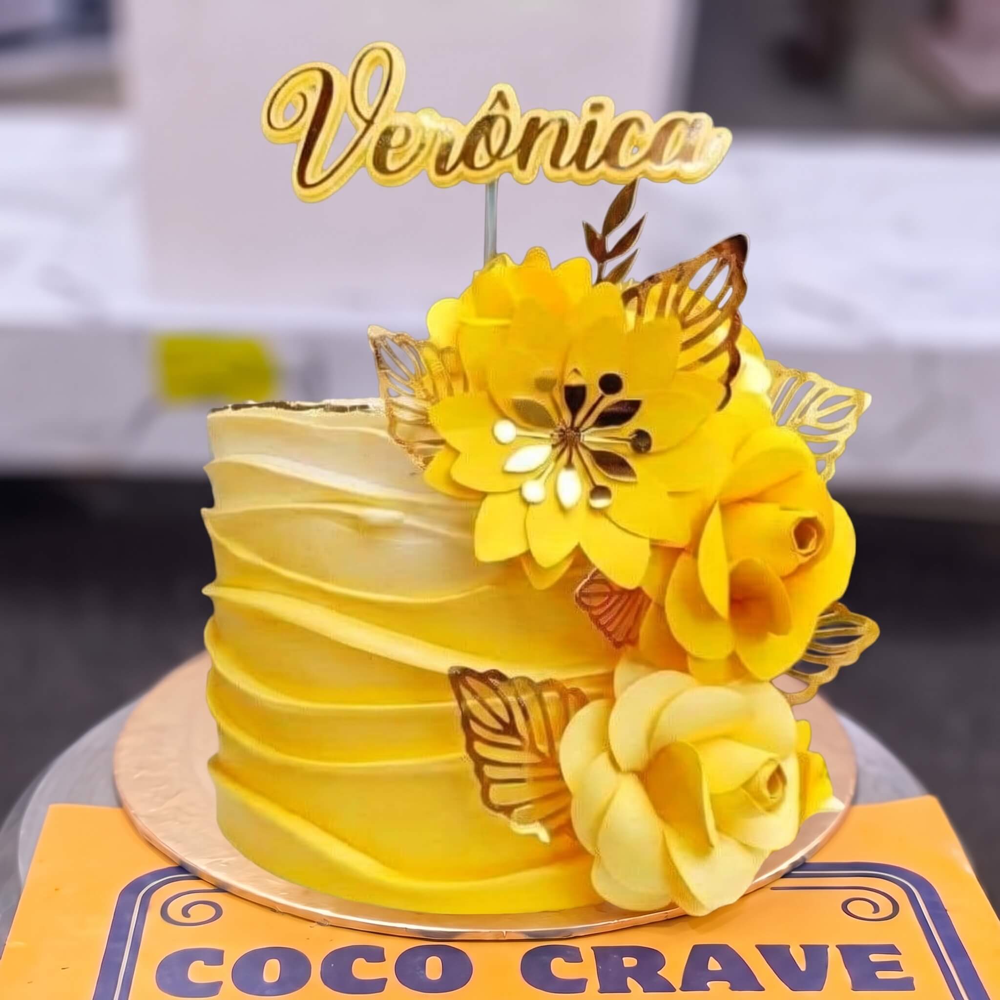 Yellow Sugar Rose Cake in Lahore Yellow Sugar Rose Cake in Lahore